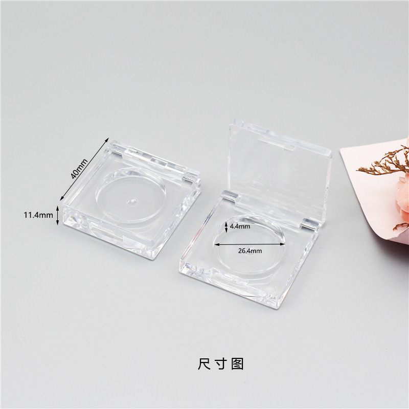 Square monochrome eye shadow box