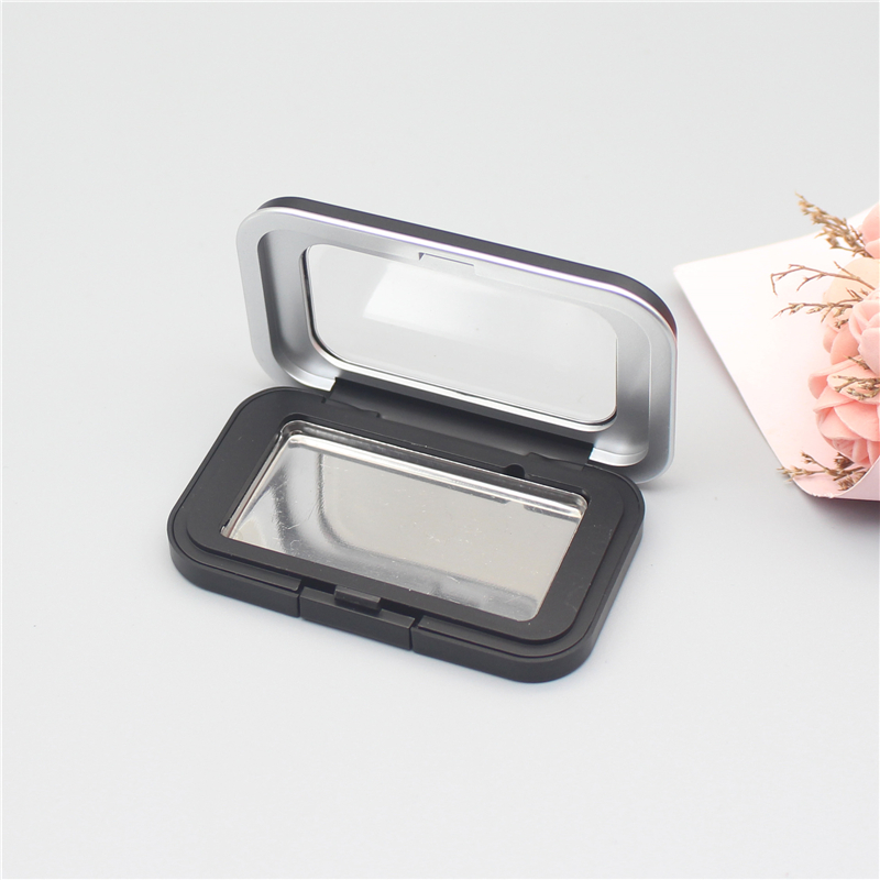 Skylight cover magnetic blush box