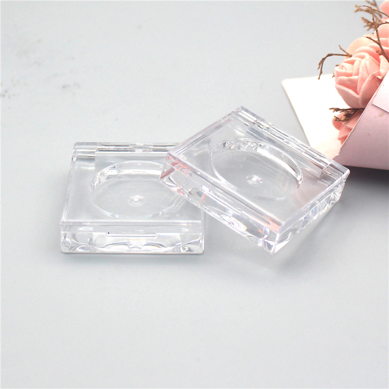 Square monochrome eye shadow box