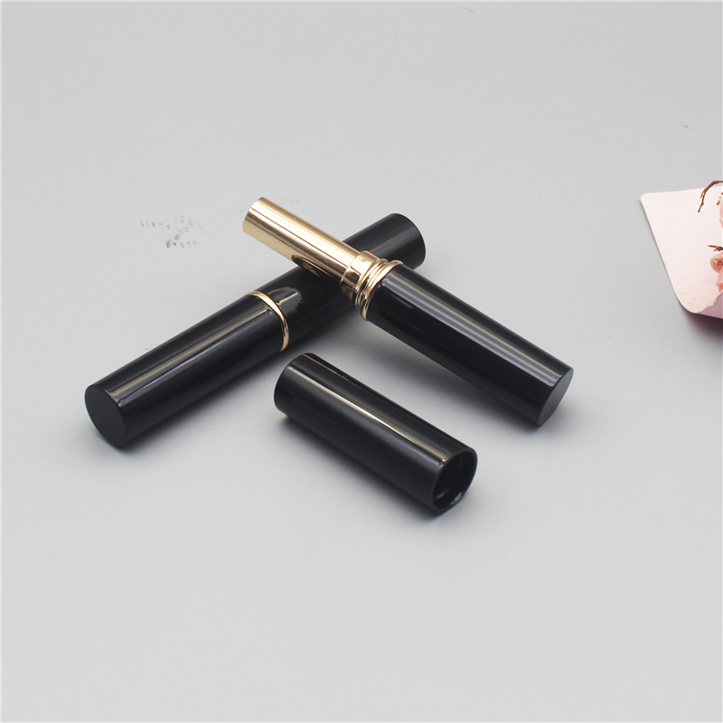 2g round glossy black lipstick tube