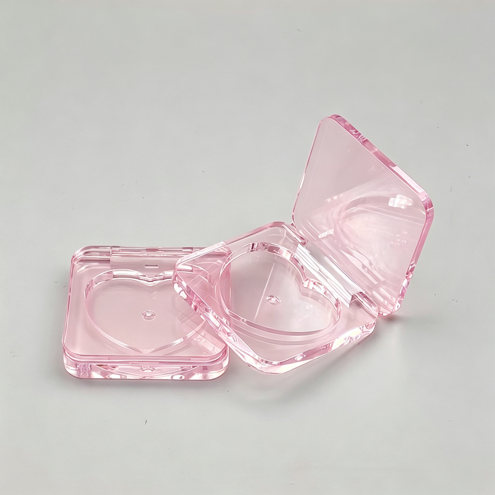 Square heart-shaped blush box