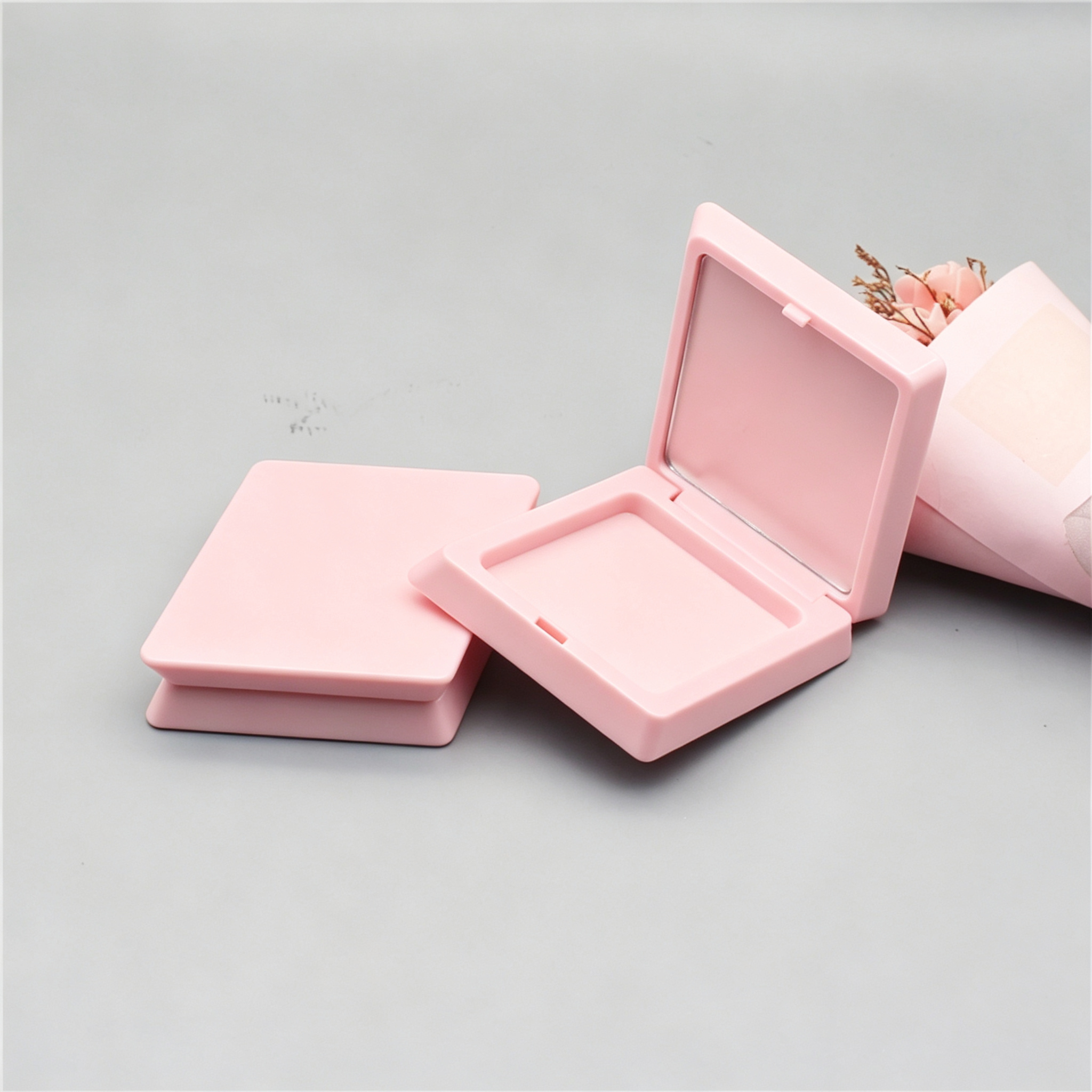 Diamond shaped blush box
